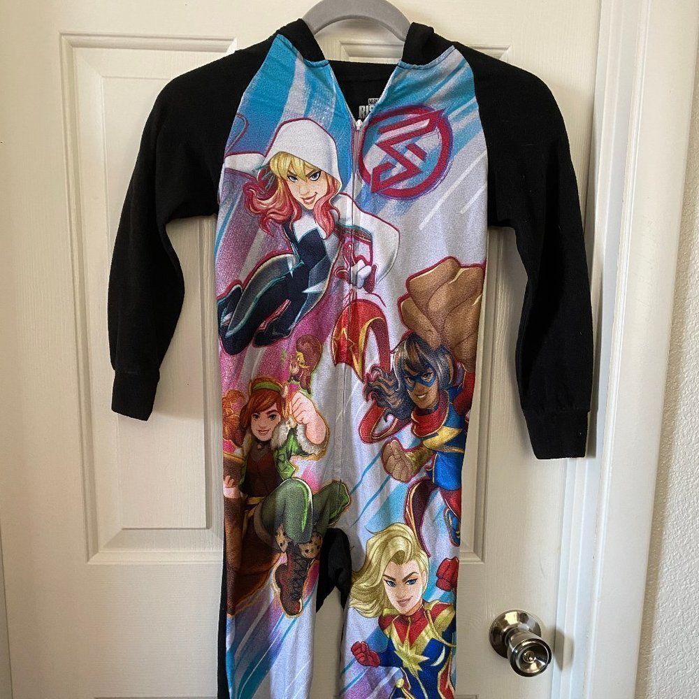 Marvel Rising Secret Warriors Blanket Sleeper One Piece Size Small